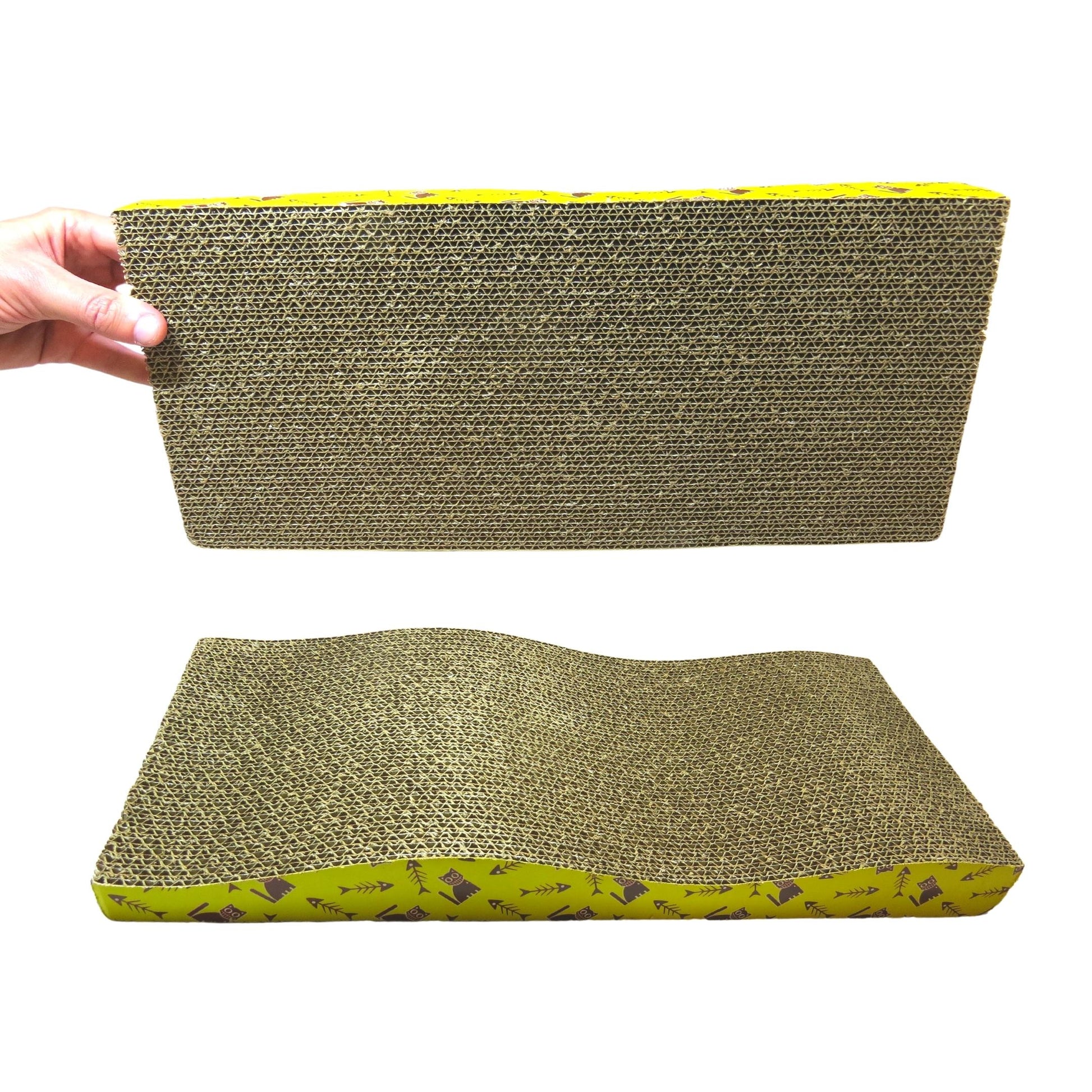 Arranhador de papelão para gatos com base decorada e benefícios para unhas e estresse.