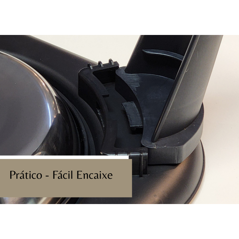 Comedouro elevado pet com encaixe fácil na base e estrutura preta.