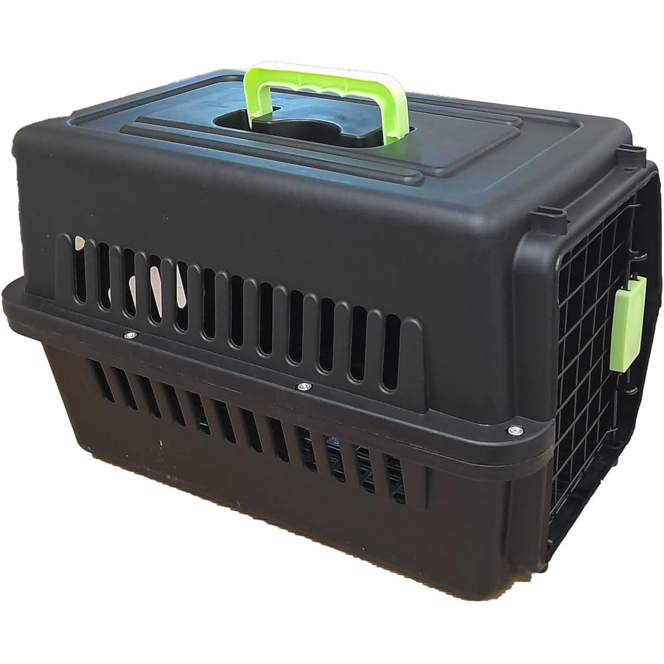 Caixa de transporte pet preta com alça verde e porta frontal gradeada.